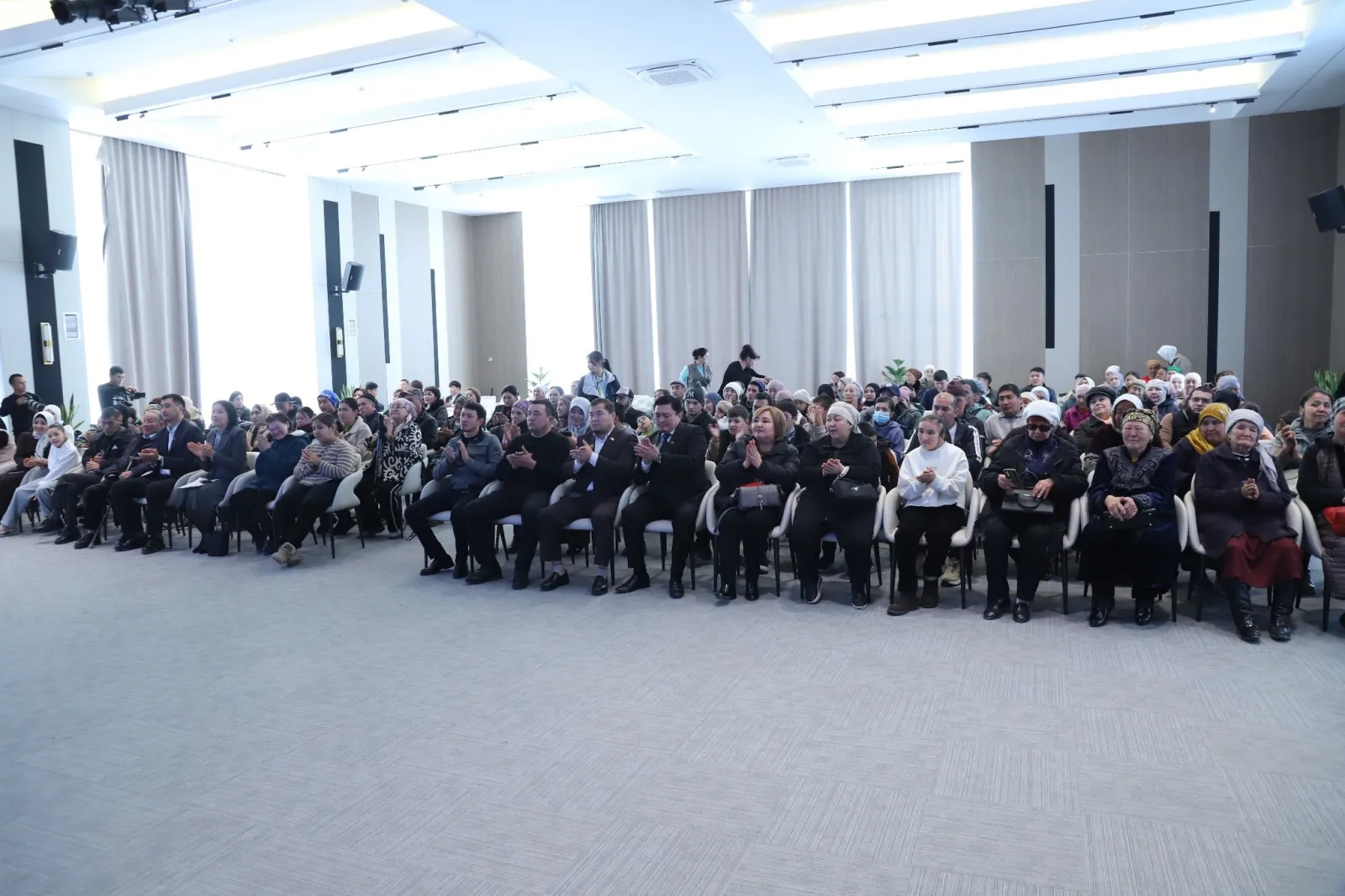 МАНАС ШААРЫНДА 3-ДЕКАБРЬ-ДЕН СООЛУГУНАН МҮМКҮНЧҮЛҮГҮ ЧЕКТЕЛГЕН АДАМДАРДЫ КОРГООНУН ЭЛ АРАЛЫК КҮНҮ БЕЛГИЛЕНДИ