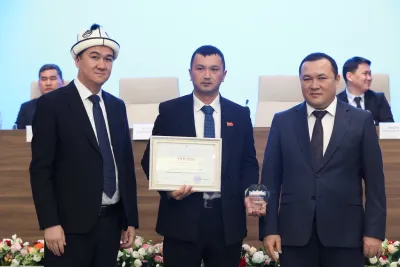 ЖЫЛДЫН МЫКТЫ ДЕПУТАТТАРЫ СЫЙЛАНДЫ